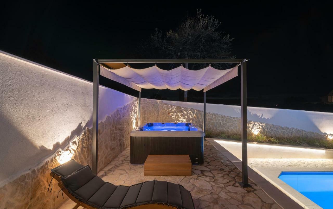 Villa Village Idylle With Heated Pool, Sauna, Jacuzzy And Private Parking Сукошан Экстерьер фото